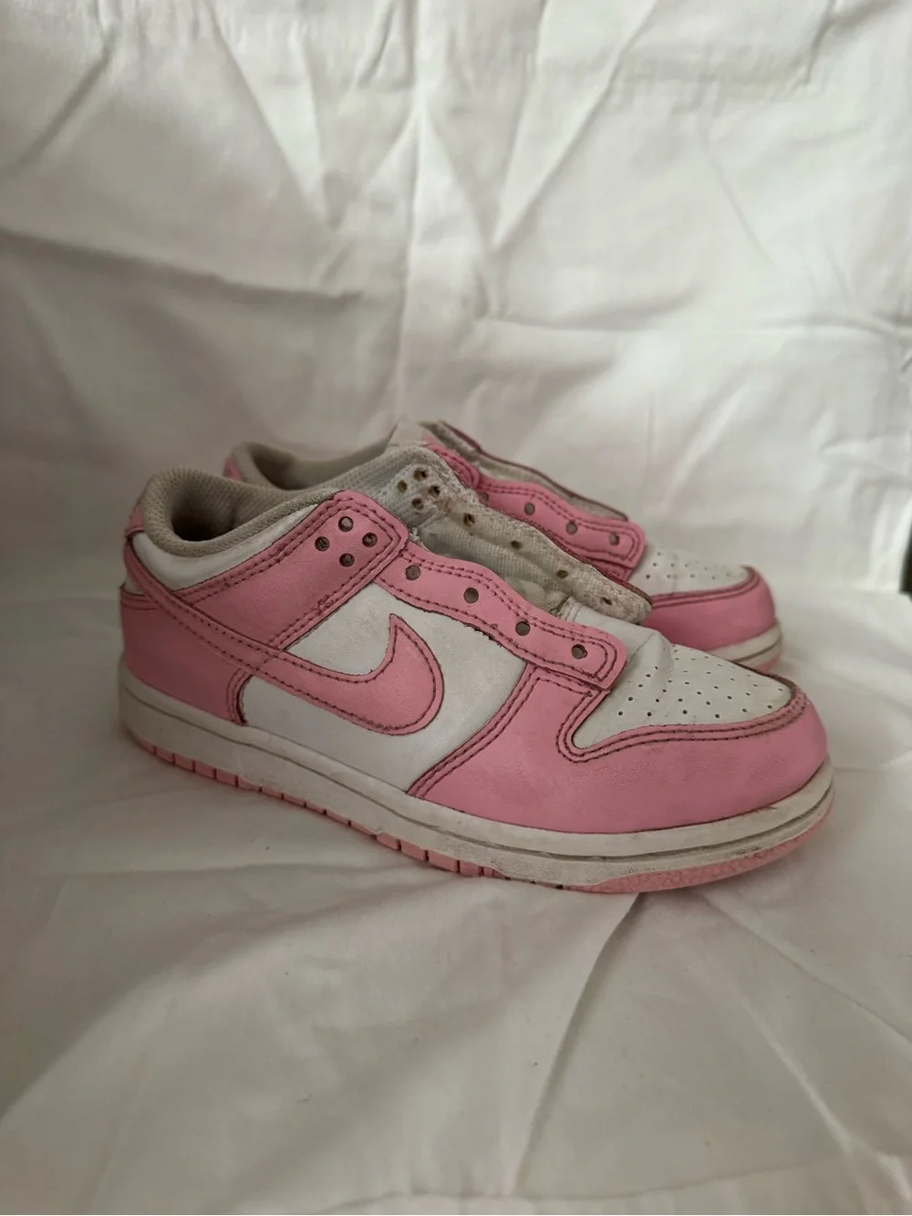 Nike Kids Pink and White Low-Top Skate Sneakers